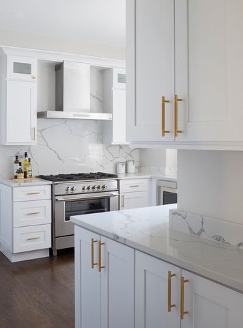 3730 N Lake Shore Drive 5B, Chicago, IL 60613