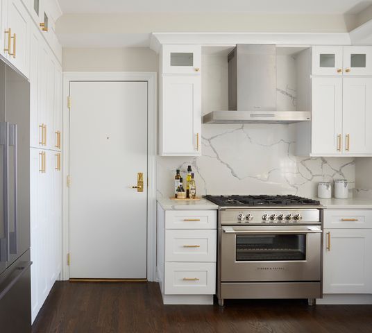 3730 N Lake Shore Drive 5B, Chicago, IL 60613