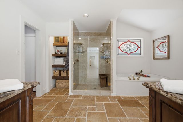3001 Curry Road, Arlington, TX 76001