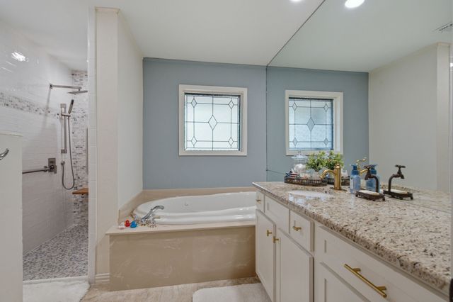 3001 Curry Road, Arlington, TX 76001