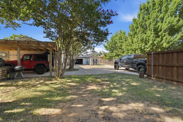 3001 Curry Road, Arlington, TX 76001