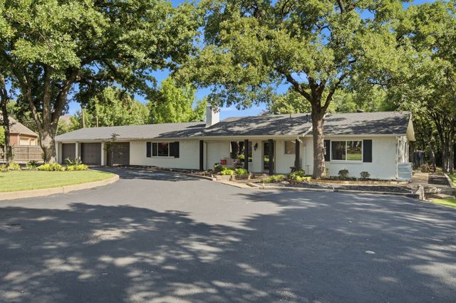 3001 Curry Road, Arlington, TX 76001