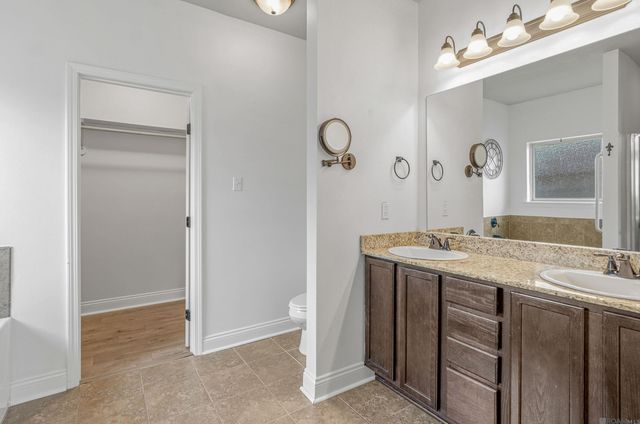 21198 Beau Chateau Blvd, Ponchatoula, LA 70454