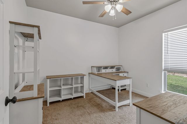 21198 Beau Chateau Blvd, Ponchatoula, LA 70454