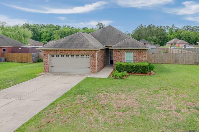 21198 Beau Chateau Blvd, Ponchatoula, LA 70454