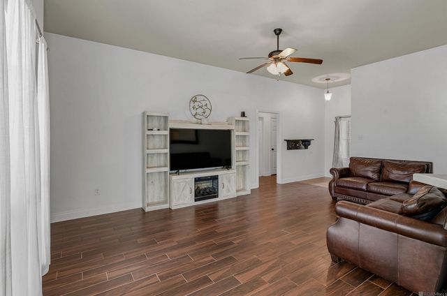 21198 Beau Chateau Blvd, Ponchatoula, LA 70454