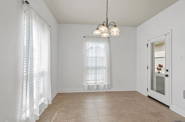 21198 Beau Chateau Blvd, Ponchatoula, LA 70454