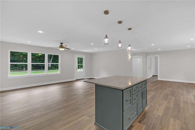 591 Possum Point RD, Port Haywood, VA 23138