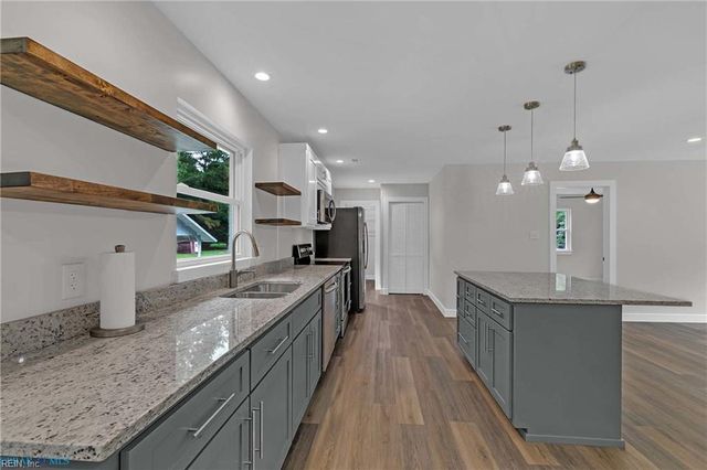 591 Possum Point RD, Port Haywood, VA 23138