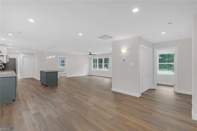 591 Possum Point RD, Port Haywood, VA 23138