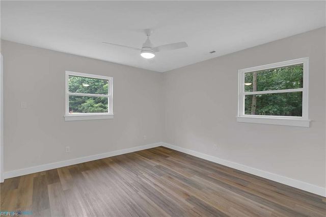 591 Possum Point RD, Port Haywood, VA 23138