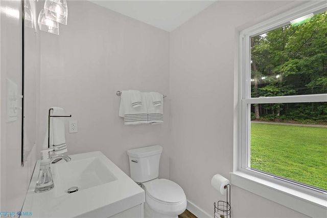 591 Possum Point RD, Port Haywood, VA 23138