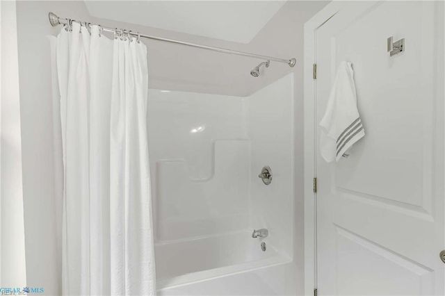 591 Possum Point RD, Port Haywood, VA 23138