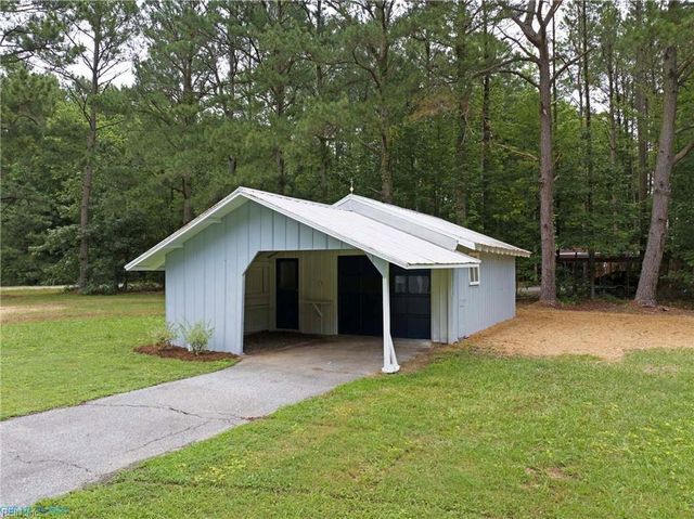 591 Possum Point RD, Port Haywood, VA 23138