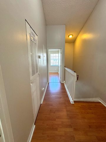 752 SW 122nd Terrace, Pembroke Pines, FL 33025