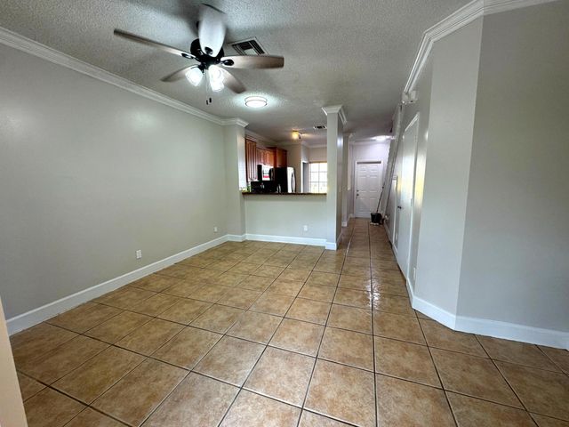 752 SW 122nd Terrace, Pembroke Pines, FL 33025