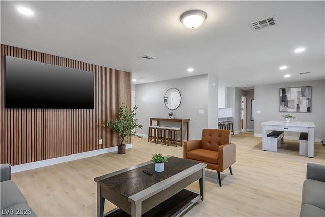 6990 West Richmar Avenue, Las Vegas, NV 89178
