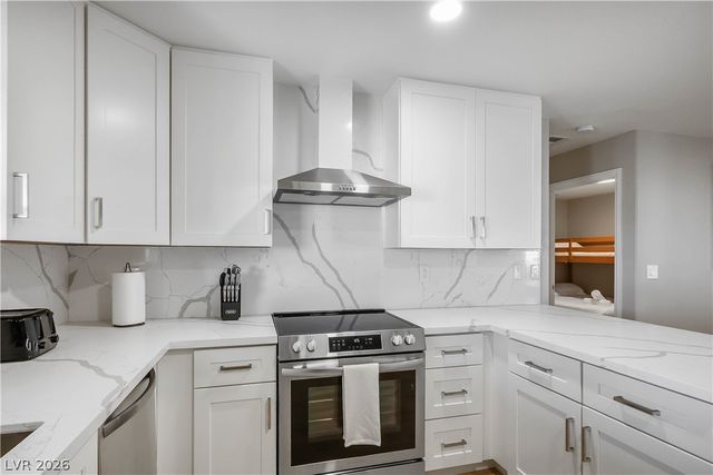 6990 West Richmar Avenue, Las Vegas, NV 89178
