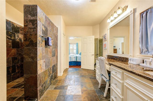 15302 Devin Lane, Crosby, TX 77532