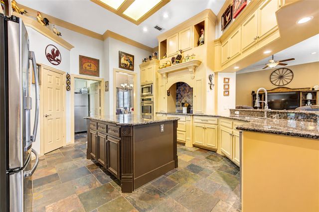15302 Devin Lane, Crosby, TX 77532