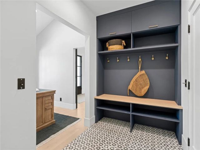 2207 Port Harwick, Newport Beach, CA 92660