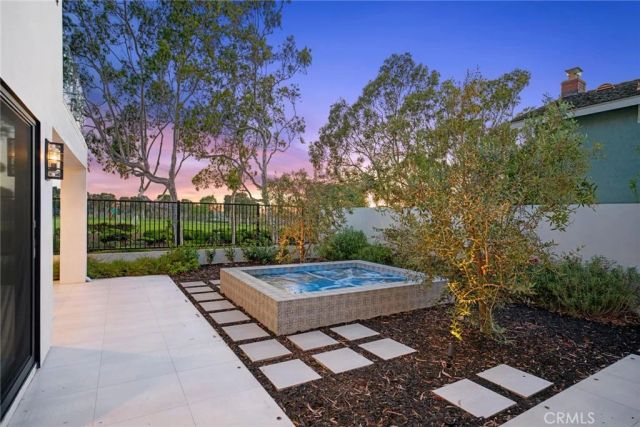 2207 Port Harwick, Newport Beach, CA 92660
