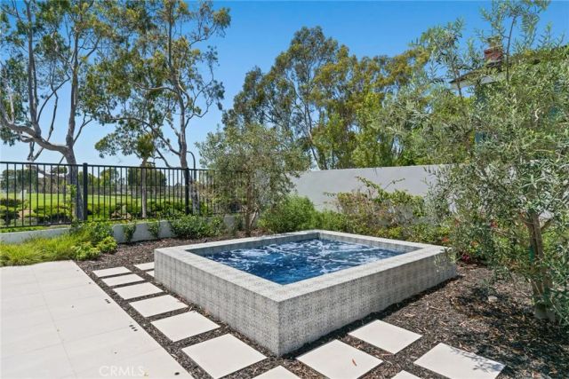 2207 Port Harwick, Newport Beach, CA 92660