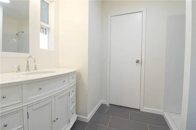 5001 W. Florida 129, Hemet, CA 92545
