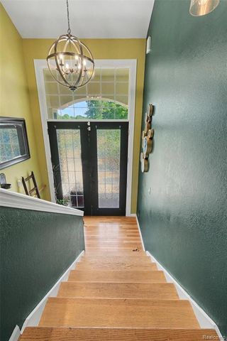 4251 E Maple Avenue, Grand Blanc, MI 48439