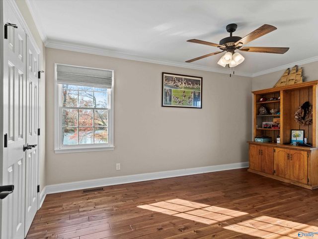 880 County Road 299, Trinity, AL 35673