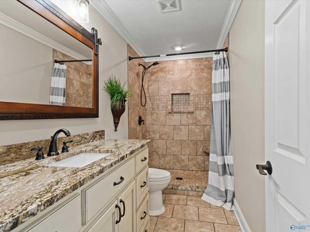 880 County Road 299, Trinity, AL 35673