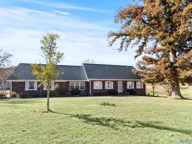 880 County Road 299, Trinity, AL 35673