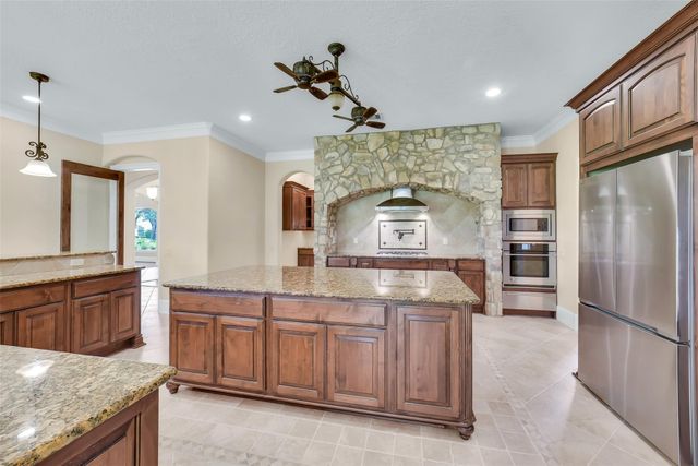 9120 Kenilworth Street, Houston, TX 77024