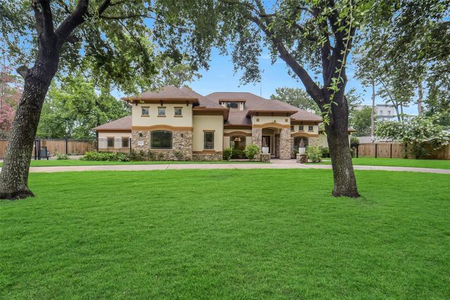 9120 Kenilworth Street, Houston, TX 77024