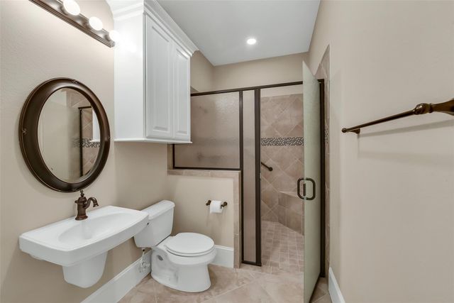 9120 Kenilworth Street, Houston, TX 77024