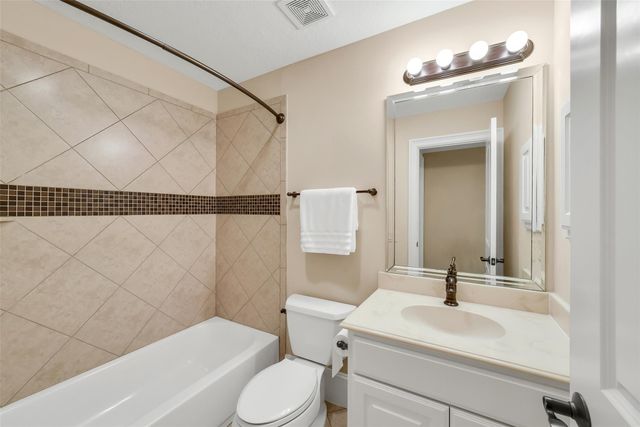 9120 Kenilworth Street, Houston, TX 77024