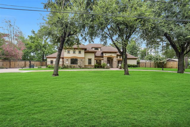 9120 Kenilworth Street, Houston, TX 77024