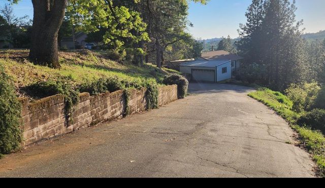 2410 Willow Creek Ct, Cool, CA 95614