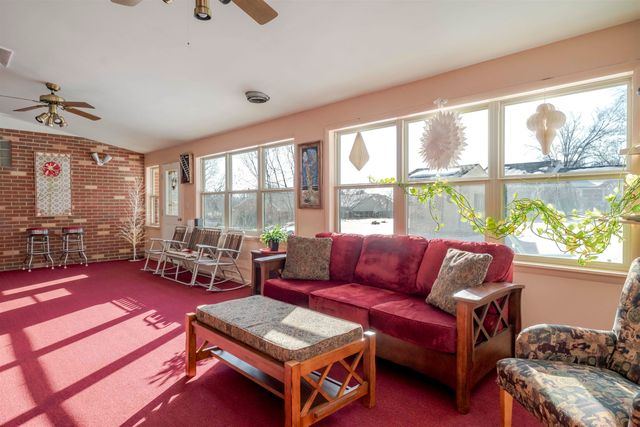 317 WINDEMERE DR, Staunton, VA 24401