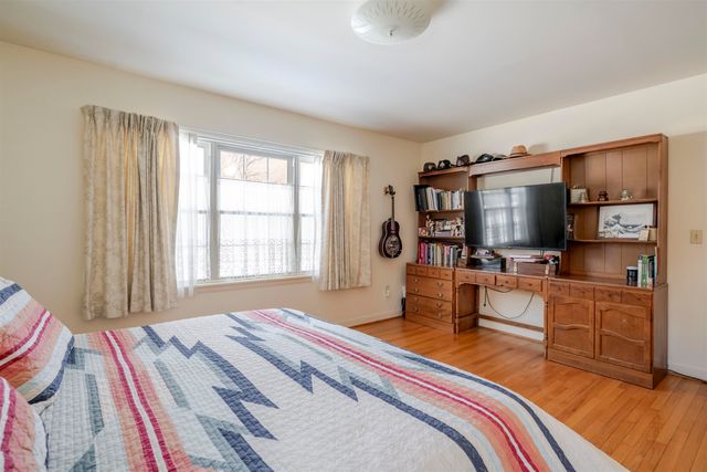 317 WINDEMERE DR, Staunton, VA 24401