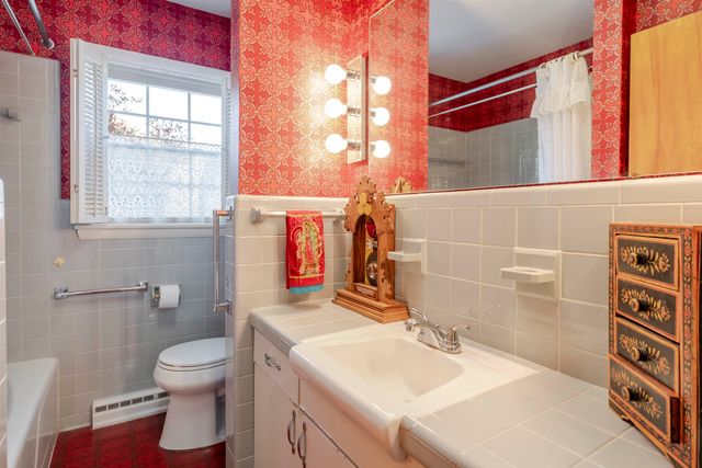 317 WINDEMERE DR, Staunton, VA 24401