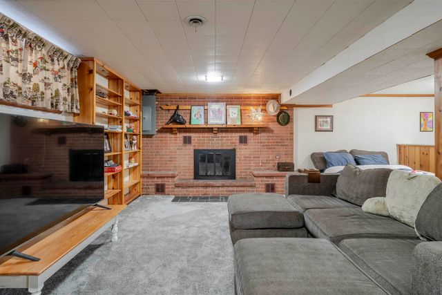 317 WINDEMERE DR, Staunton, VA 24401