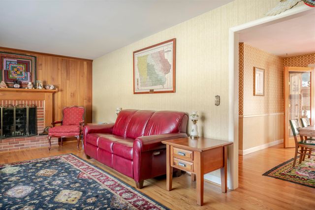 317 WINDEMERE DR, Staunton, VA 24401