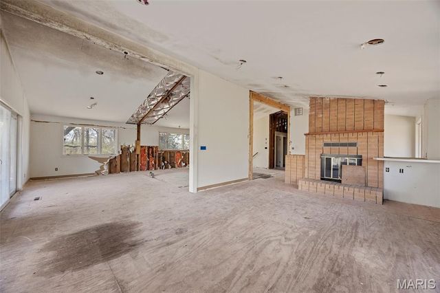 1400 Hudson Road, St Louis, MO 63135