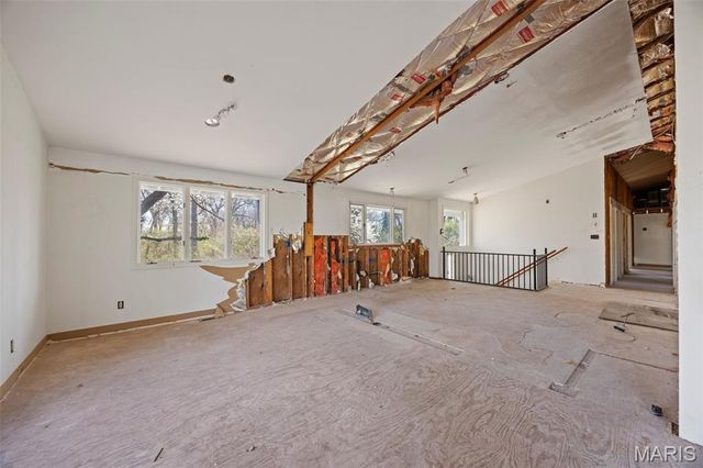 1400 Hudson Road, St Louis, MO 63135