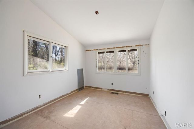 1400 Hudson Road, St Louis, MO 63135