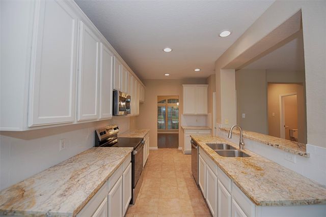 10411 Village Lake Drive, Missouri City, TX 77459