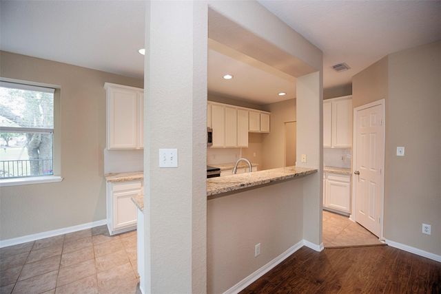 10411 Village Lake Drive, Missouri City, TX 77459