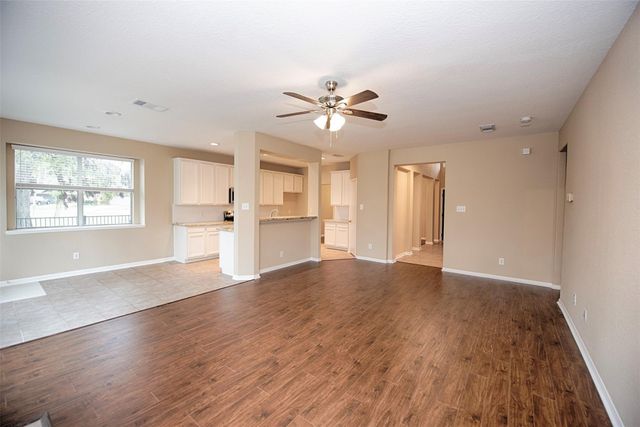 10411 Village Lake Drive, Missouri City, TX 77459