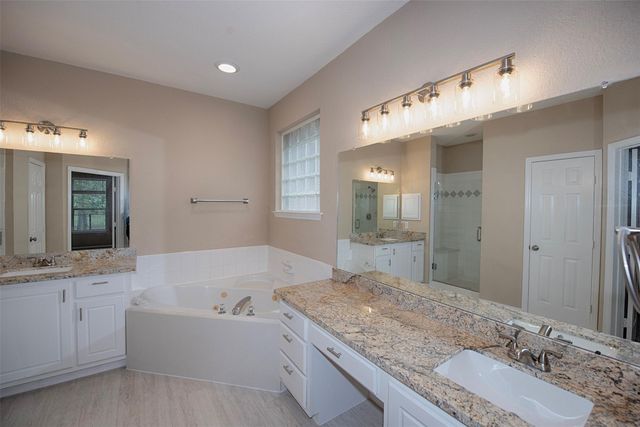 10411 Village Lake Drive, Missouri City, TX 77459